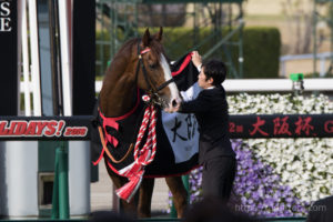 【競馬写真】2018年 第62回大阪杯(GI) スワーヴリチャード