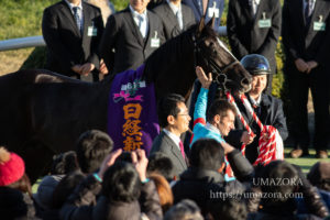 【競馬写真】2019年 第66回日経新春杯(GII) グローリーヴェイズ